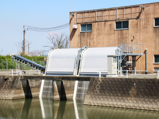 熊本市榎津排水機場除塵機（平成21年）